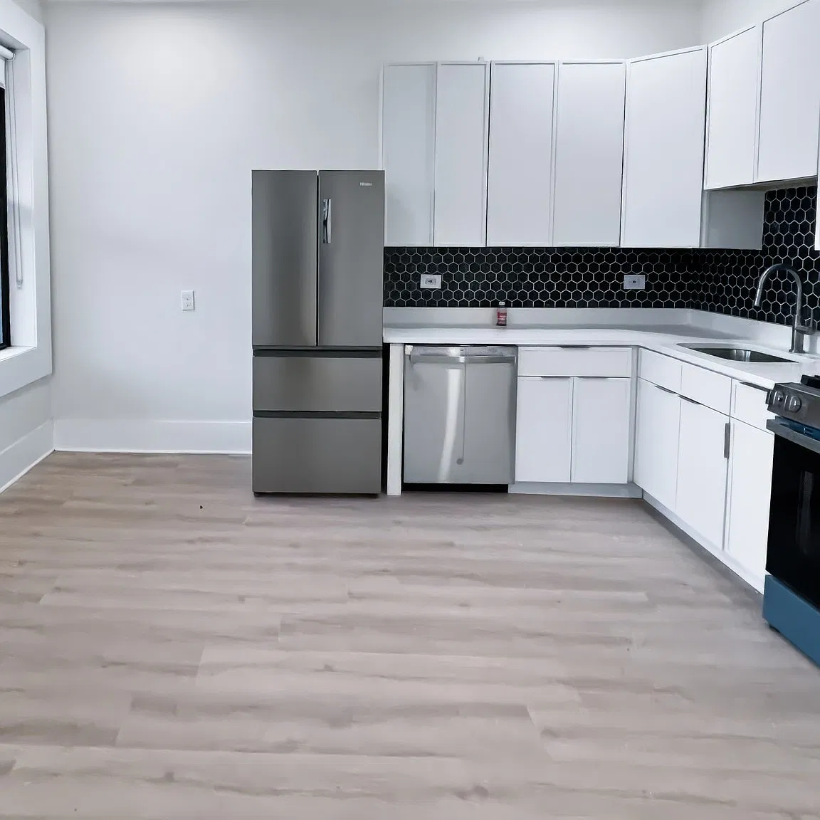 2 bed, $2,266 — Photo 3