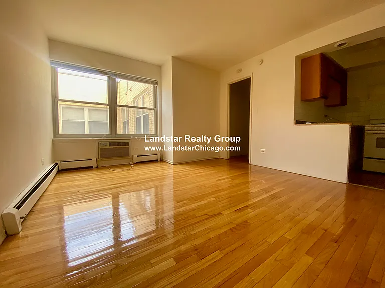 6830 N Sheridan Rd #563 — Photo 2