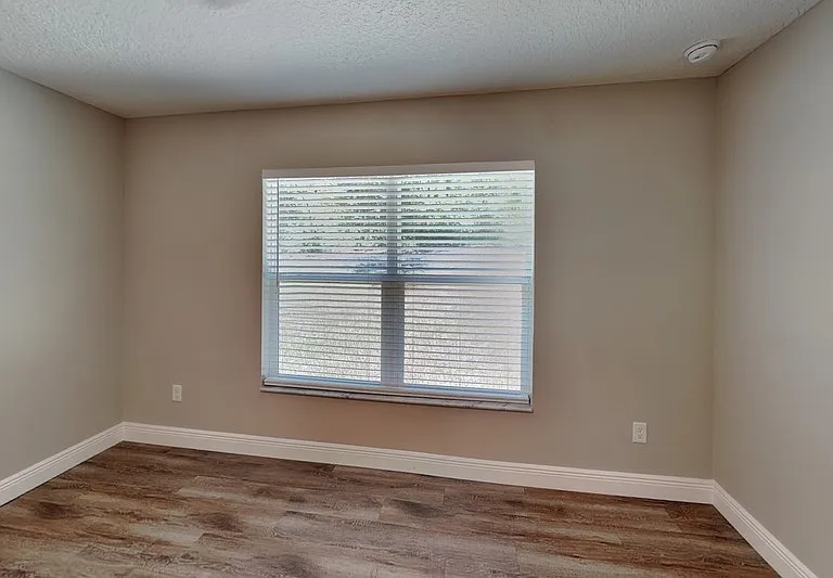 7961 N Primrose Dr — Photo 19