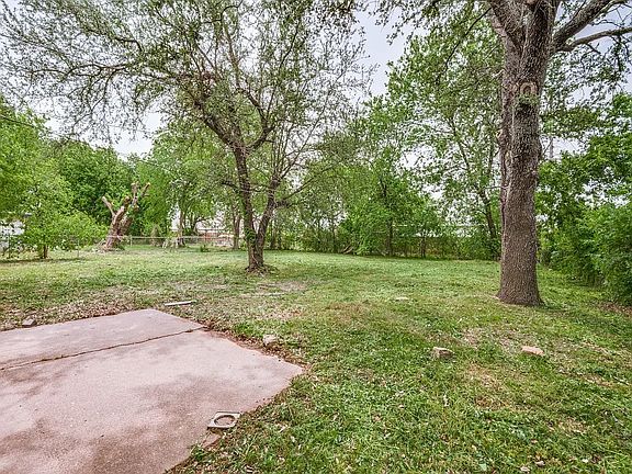 2nd image of 1107 Wintergreen Ct