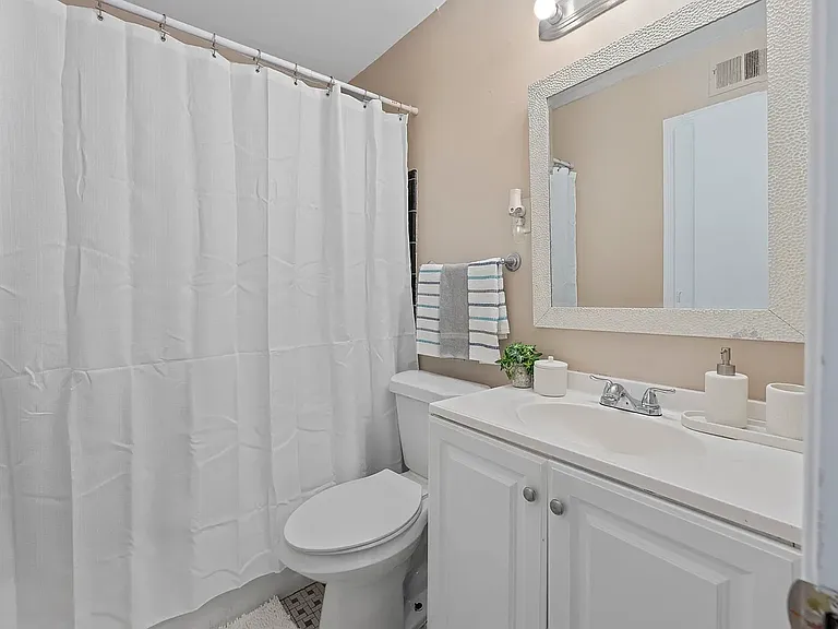 1597 Marcia Rd — Photo 5