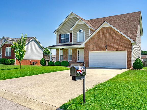 2nd image of 1381 Ambleside Dr