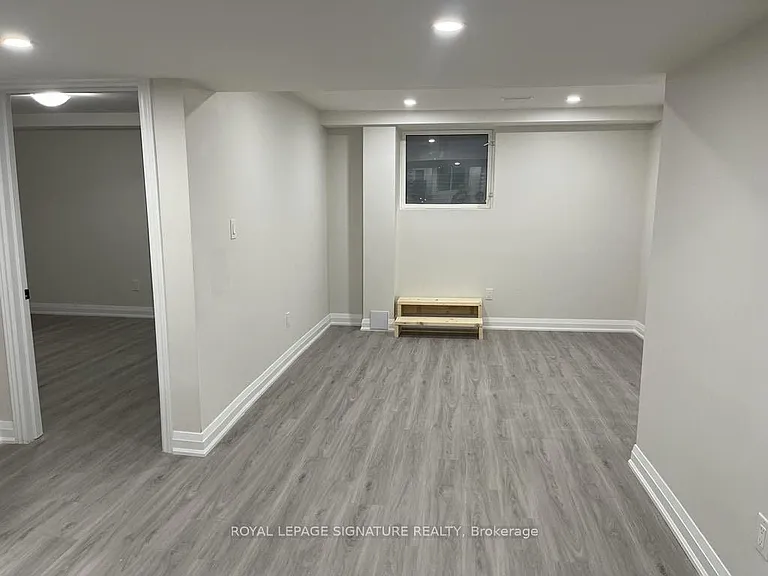 806 Envoy Dr — Photo 4