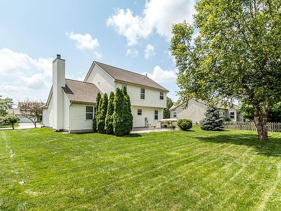 2nd image of 690 Manchester Dr