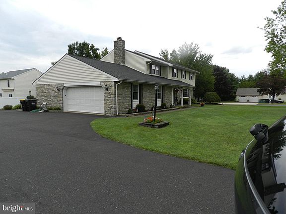 5th image of 3020 State Rd