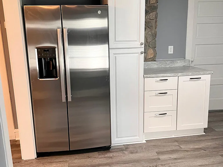 106 Lester Ave — Photo 8