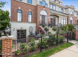 2003 Alta Vista Ct, Naperville, IL 60563