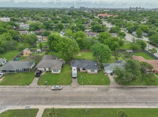 1110 W 11th St, Freeport, TX 77541