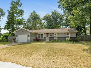 701 Shawnee Dr, Angola, IN 46703