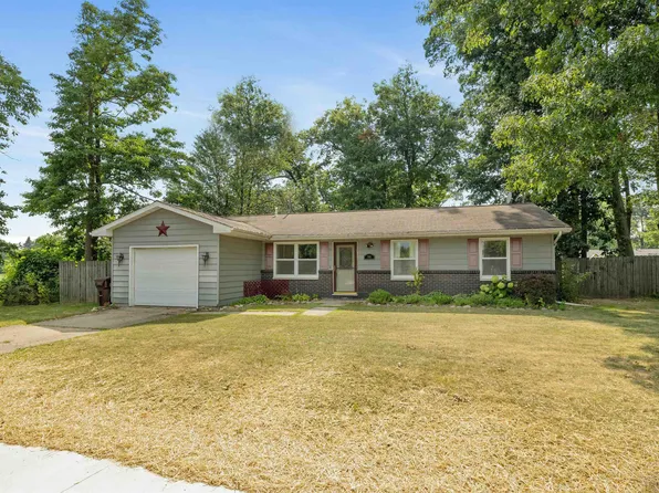701 Shawnee Dr, Angola, IN 46703