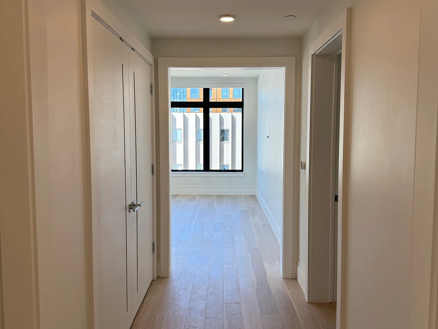 315 N Tracy Ave — Photo 2