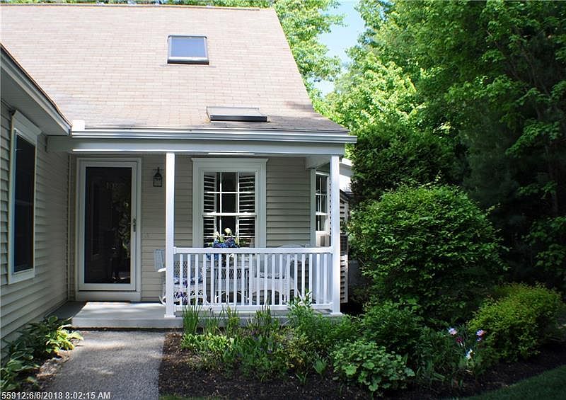 1st image of 10 Winchester Ct #10