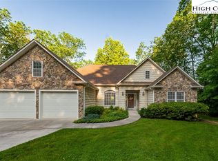 45 Fawn Ln, Roaring Gap, NC 28668