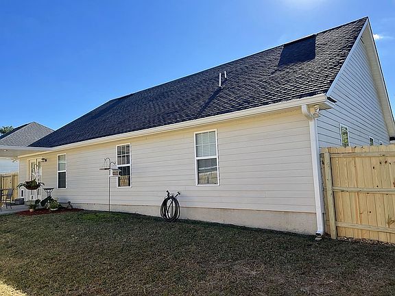3rd image of 4229 Sonoma Dr