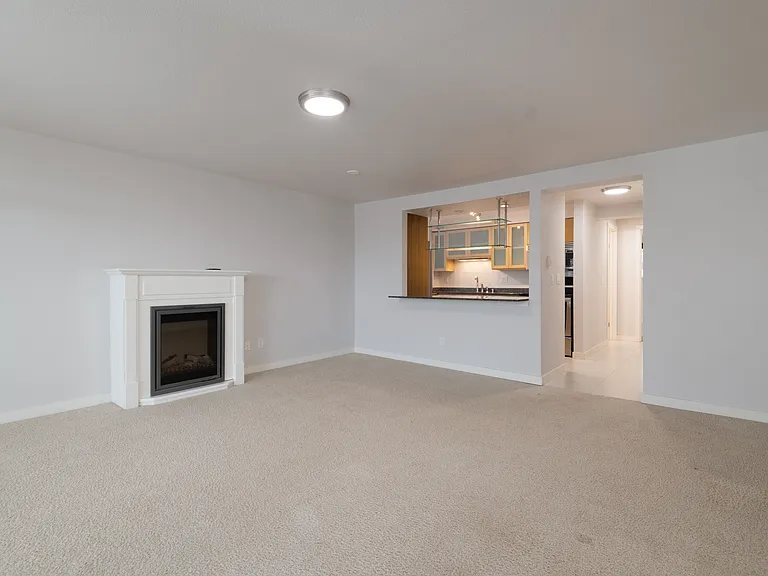 701 122nd Ave NE #408 — Photo 5