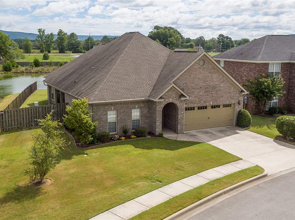 1st image of 5023 Valley Cove Dr SE