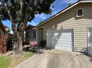335 Springville Ct APT D, Porterville, CA 93257
