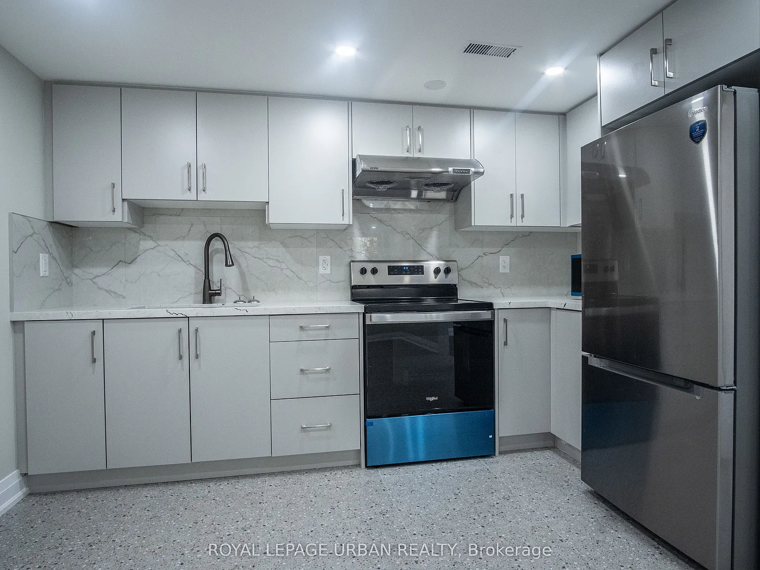 2 bed, $1,650 — Photo 4