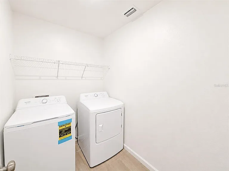 431 Artemis St — Photo 18