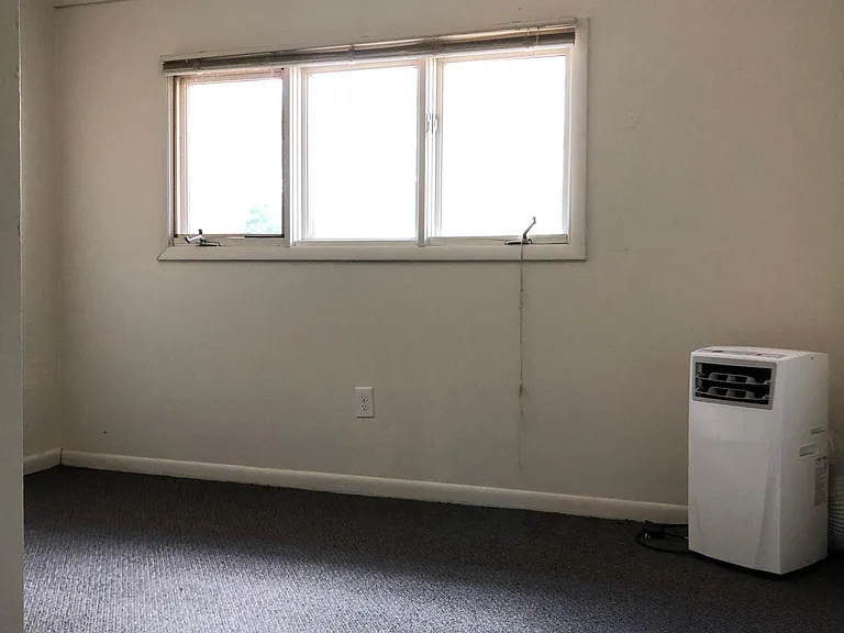 1510 Knollwood Ave — Photo 24