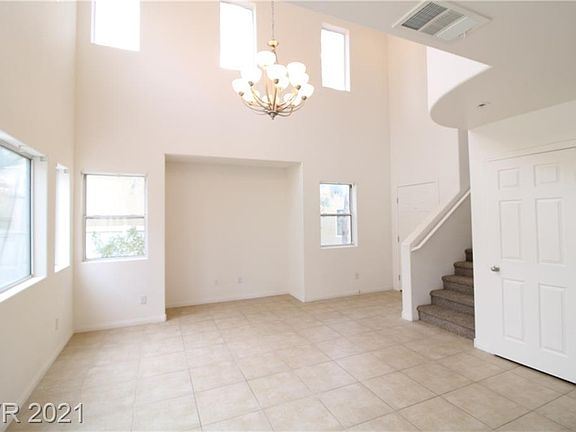 4th image of 1136 Claire Rose Ave