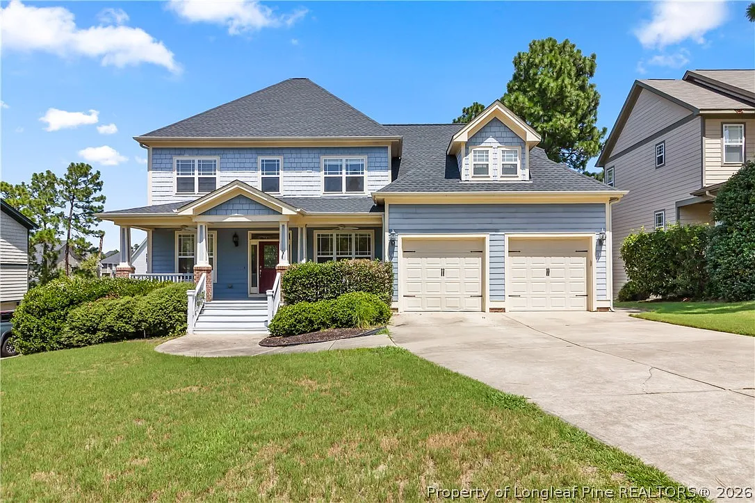 4 bed, 3.5 bath, 3176 sqft, $2,400 — Photo 1