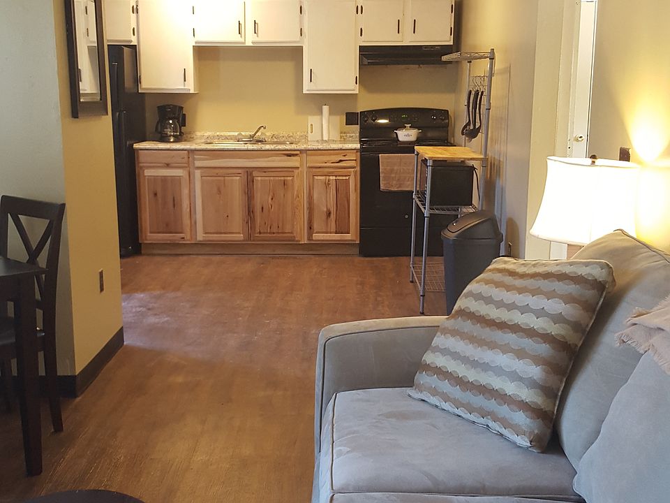 2nd image of 719 Access Hwy APT 9
