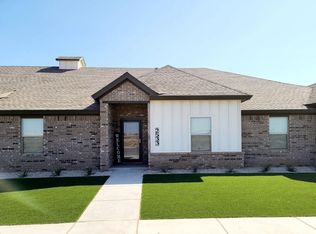 2527 Package Property St, Lubbock, TX 79423