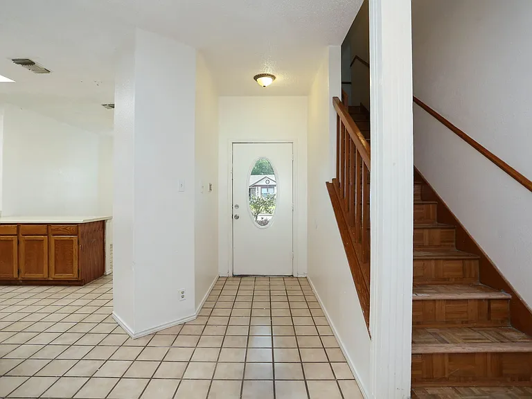 11009 Almond Park — Photo 18