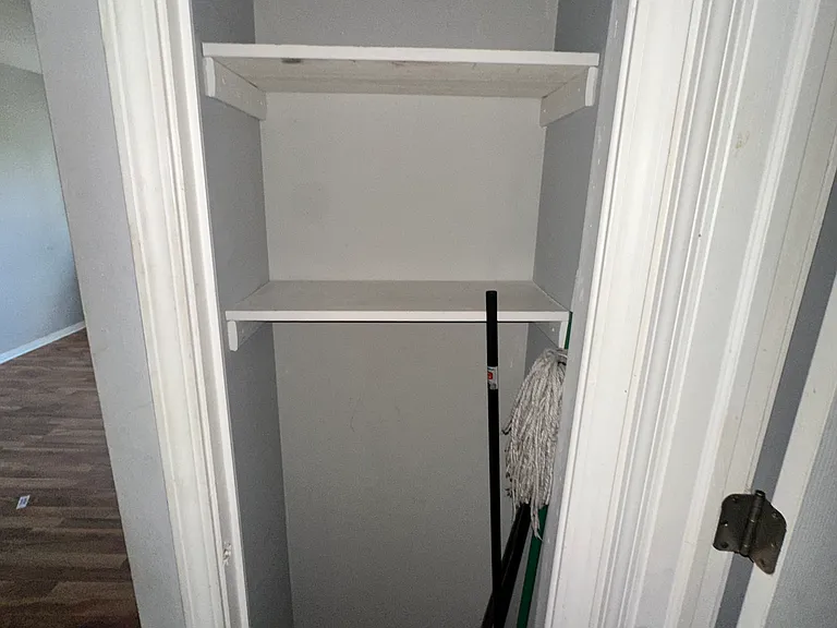 15945 Lexington Ave #15 — Photo 5