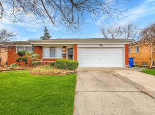 27604 Jean Rd, Warren, MI 48093