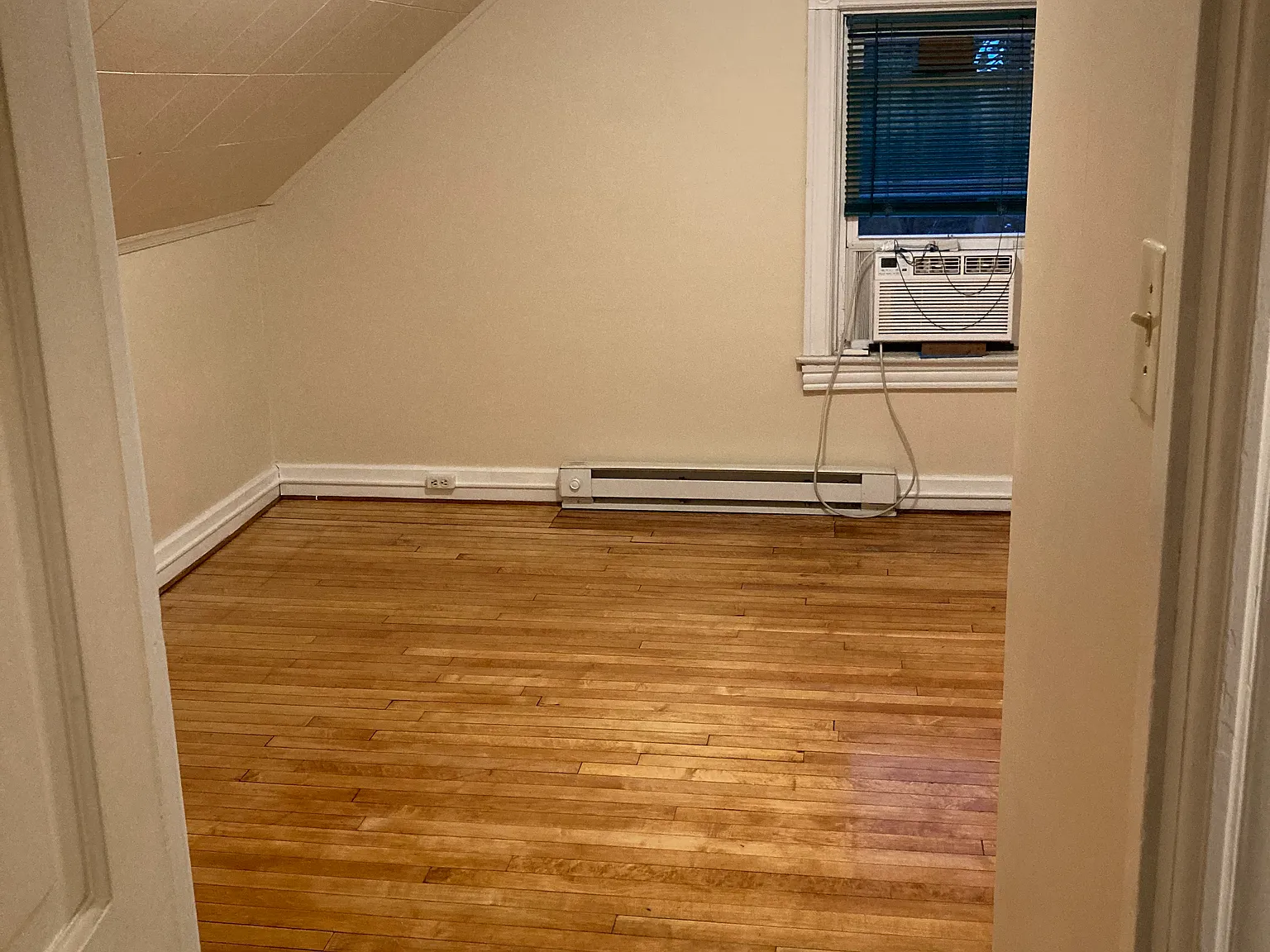 1 bed, 700 sqft, $1,125 — Photo 3