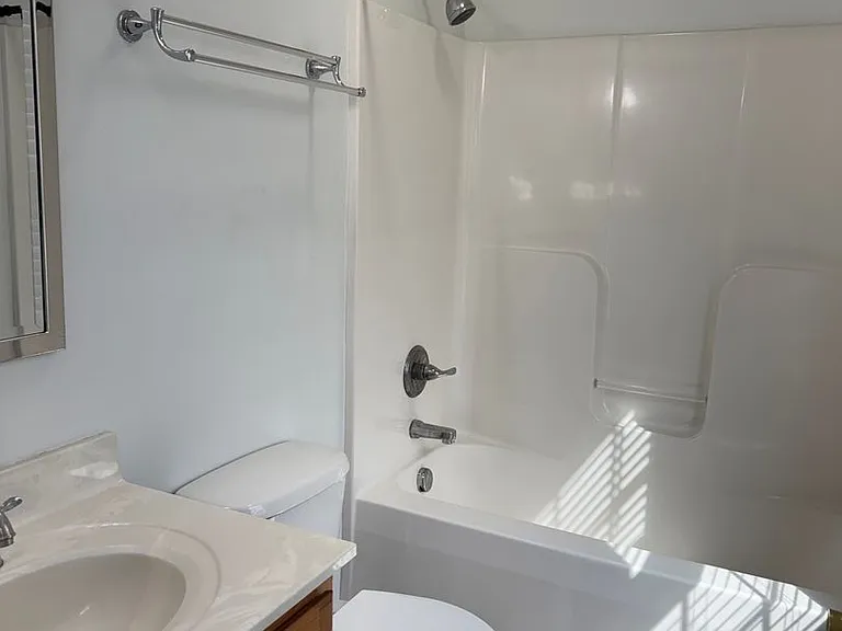 79 Thoroughbred Cir — Photo 11