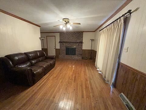 2nd image of 105 Galway Rd