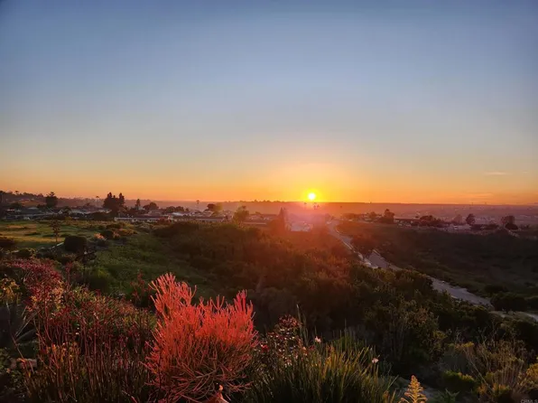 3902 Vista Campana N Unit 6, Oceanside, CA 92057