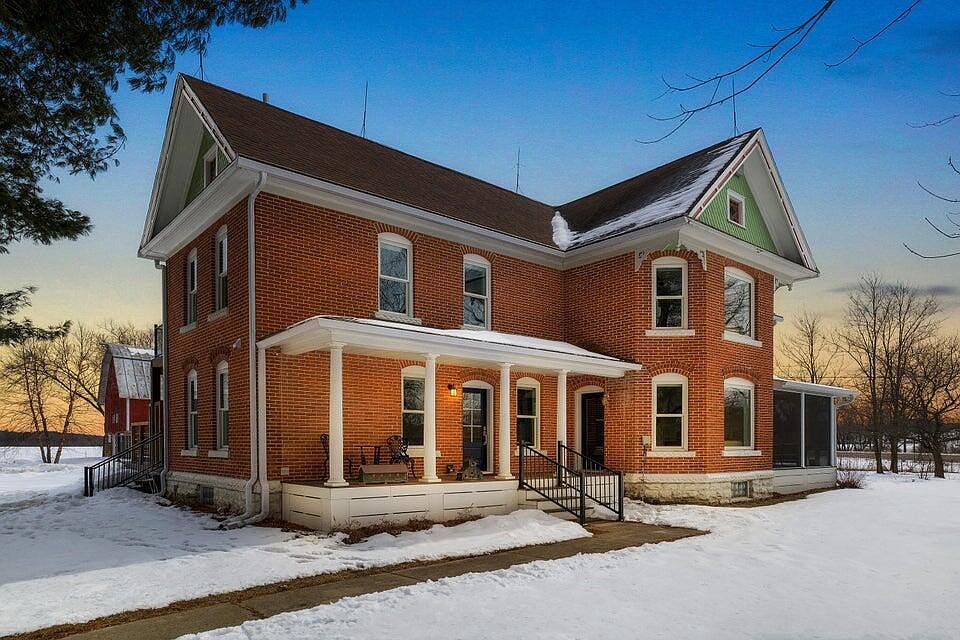 なぉページ N22347 County Road D, Ettrick, WI 54627 | Zillow