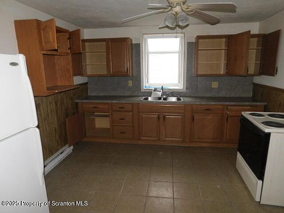 5th image of 805 Ferdinand St