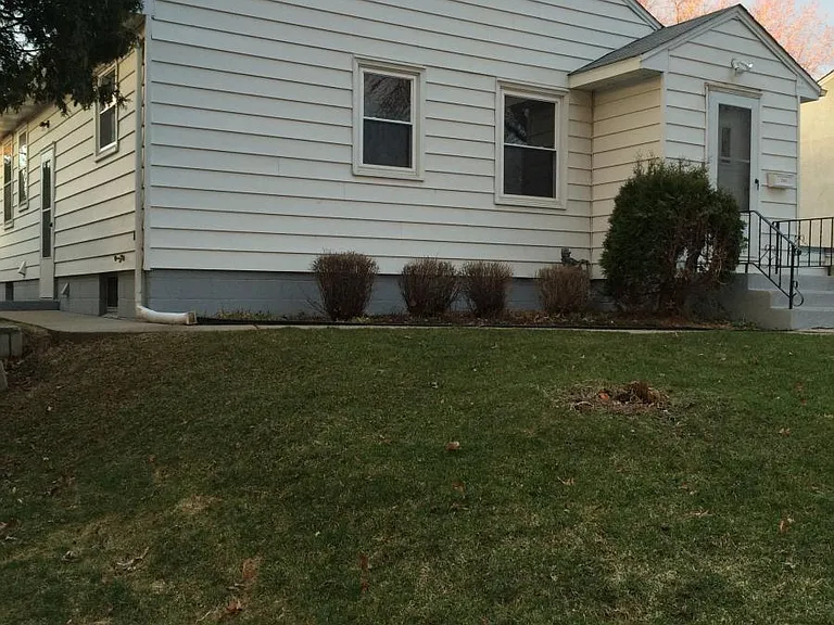 2095 Conway St — Photo 1