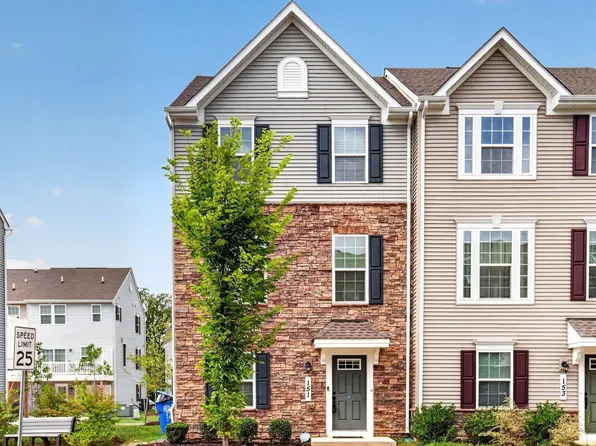 151 Seldovia Dr, Indian Head, MD 20640