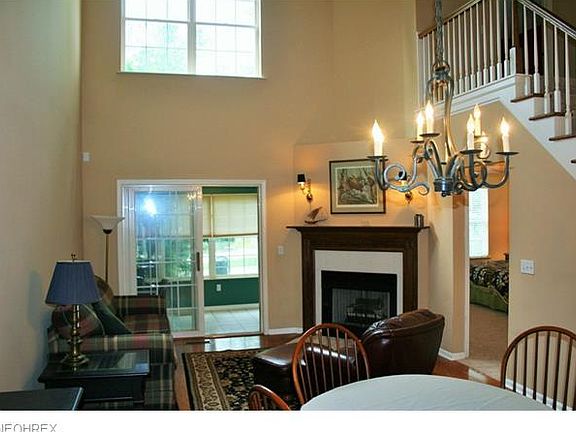 4th image of 2036 E Reserve Cir