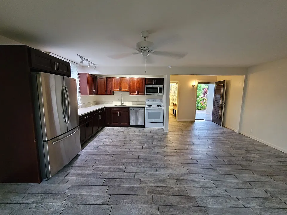 3559 Lower Honoapiilani Rd #1A