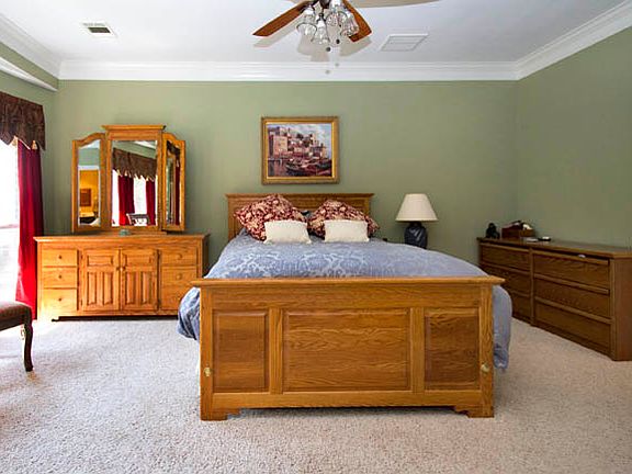 5th image of 2106 Cactus Cir