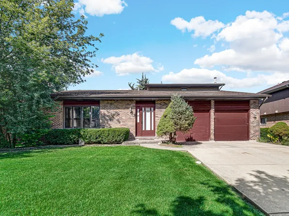 316 Morningside Dr, Bloomingdale, IL