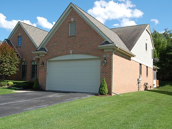 4th image of 7568 Brookdale Ct