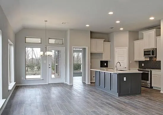 Dining/Kitchen
