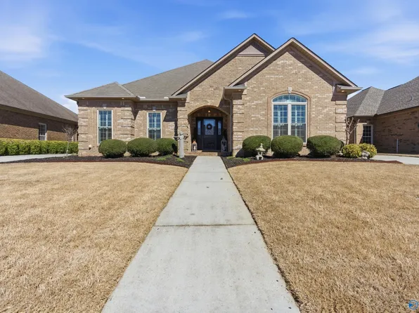 25155 Kingston Dr, Athens, AL 35613
