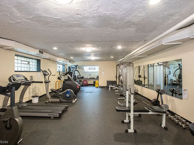 11850 Edgewater Dr #701 — Photo 28