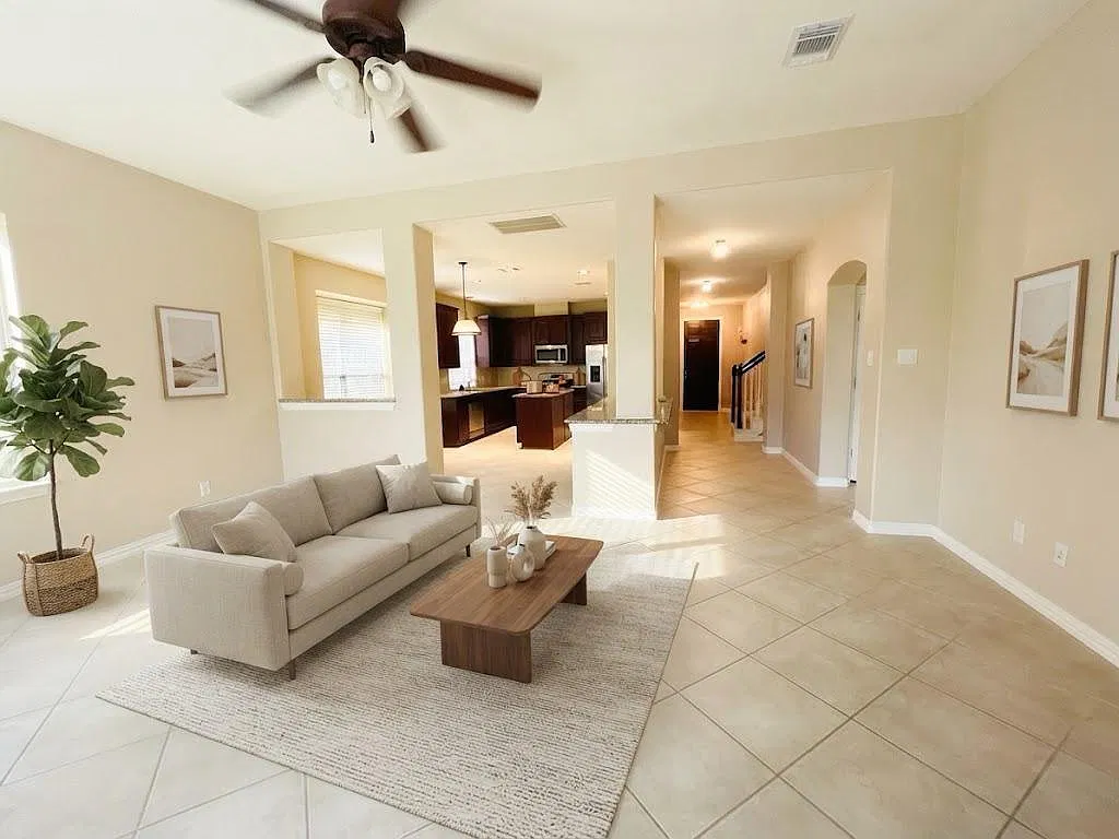 4 bed, 4.0 bath, 2841 sqft, $2,700 — Photo 3