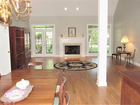 5th image of 1610 Buckingham Dr