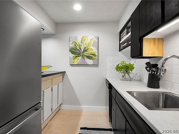 3rd image of 1098 Passover Rd APT 201A
